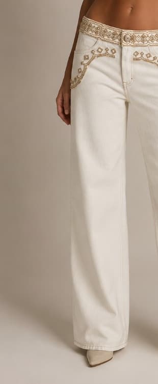 SAVELA 001 wide-leg silhouette